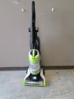 Bissell  Vac ,with Cord Rewind 