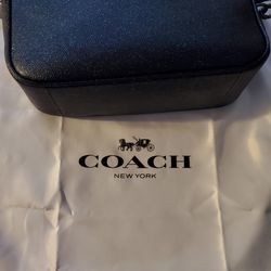 Blue coach purse in great condition