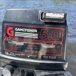 Gamefisher 5hp Outboard Motor Free 6g Tank