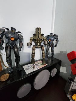 Pacific Rim action figures