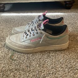 Reebok Men's Classic Tennis Shoes (Size 10)