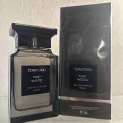 Tom Ford Oud Wood 3.4oz Men’s Cologne Send Offers !!  Gift 🎁 