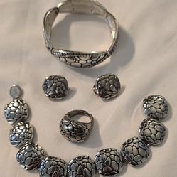 Vtg. Premier Designs Magnetic Bracelet & Matching Clip-on Earrings Concord Pebble Ring Size 6 And Other Bracket
