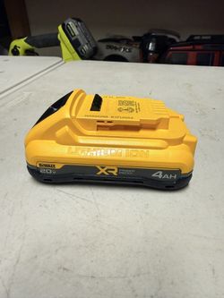 DEWALT 20V MAX Battery XR POWERPACK™ 4Ah Lithium