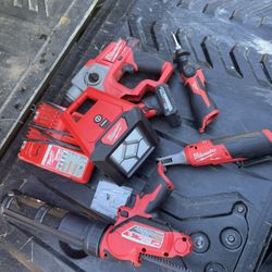 Milwaukee M 12