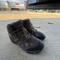 Bearpaw hiking Boot (size 12)