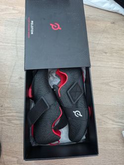 Size 10.5 peleton bike shoes