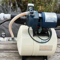 Flint & Walling pump system EK07SAT44H Well Jet Pump System,3/4 HP,14 gal. tank 