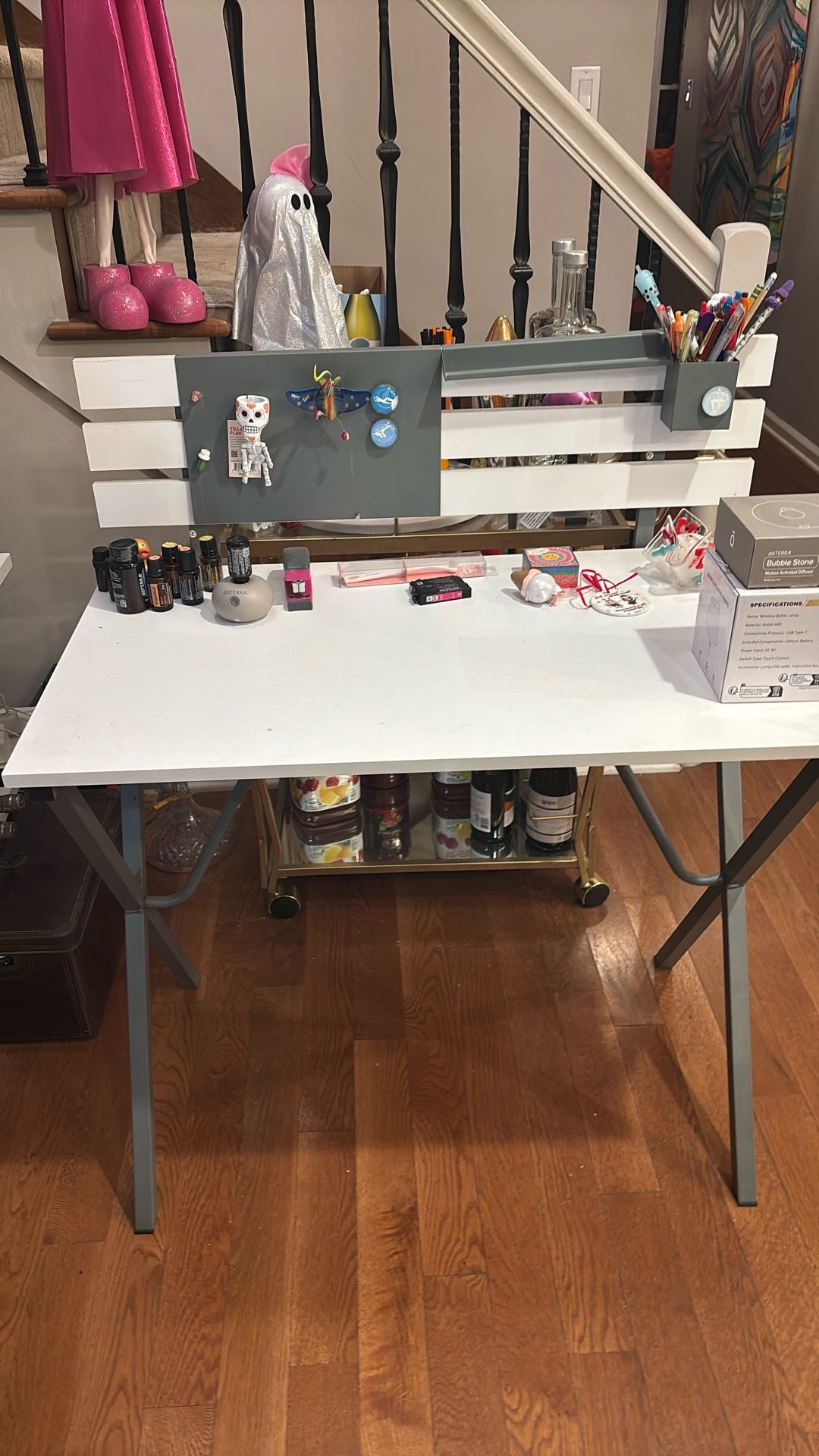 Desk!!  Hardly Used.   Redid Kitchen And Do Not Need 
