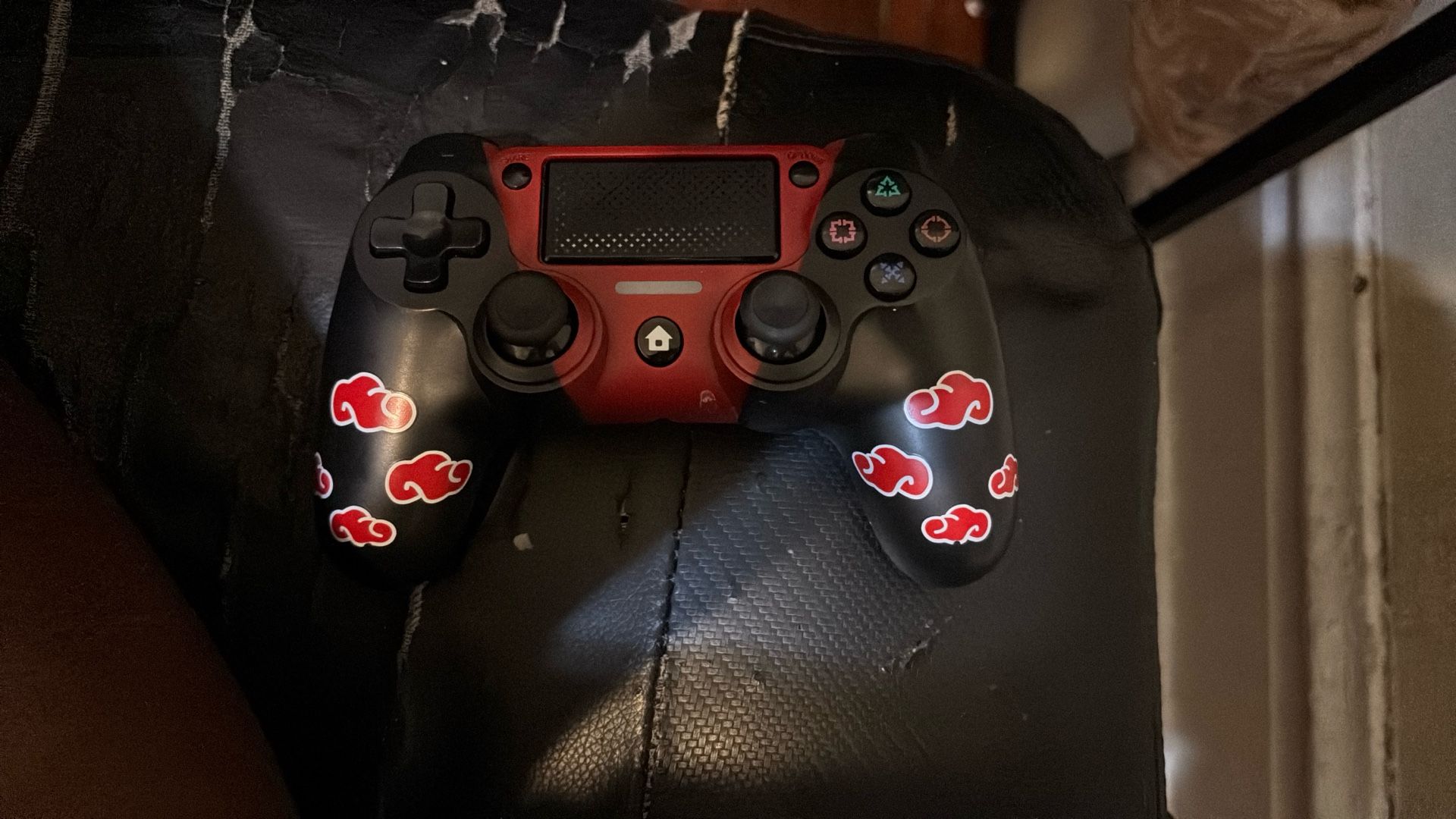 Akatsuki Theme Controler