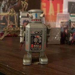 Vintage Toy Wind Up Robot 
