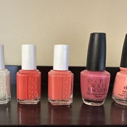 5 Bottles Of Nail Polish Summer Colors