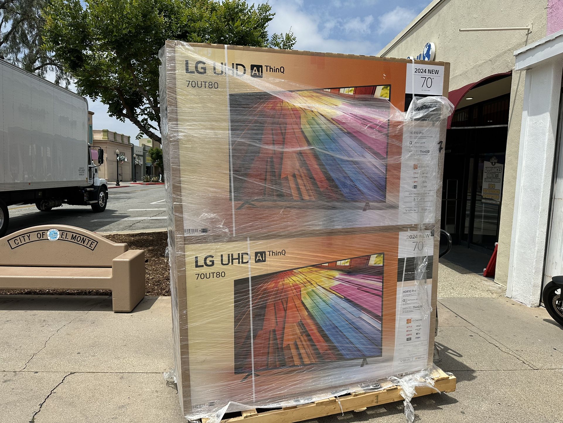 70” LG UT80 4K UHD Smart Tv