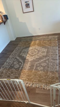 Rug