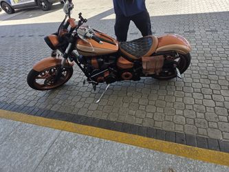 2014 Yamaha Raider 1900cc