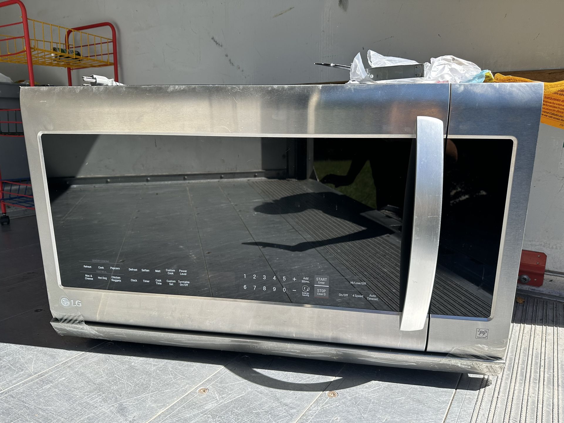 LG Microwave