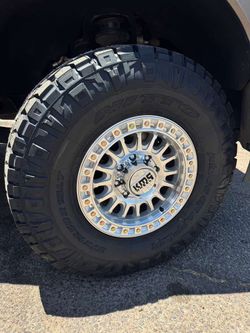 18x9 Rines y Llantas 37/1250/18