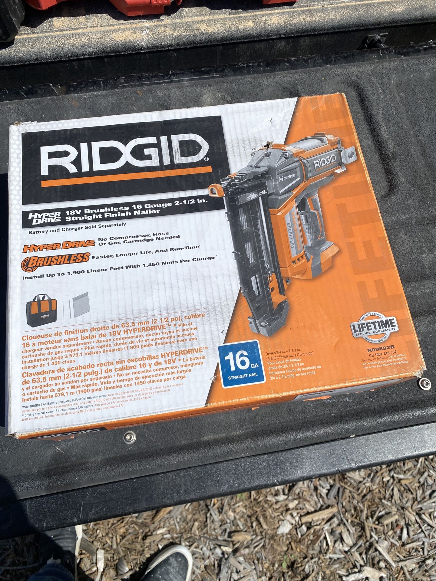 RIDGID 18V 16-Gauge 2-1/2 in. Straight Finish Nailer (Tool Only)