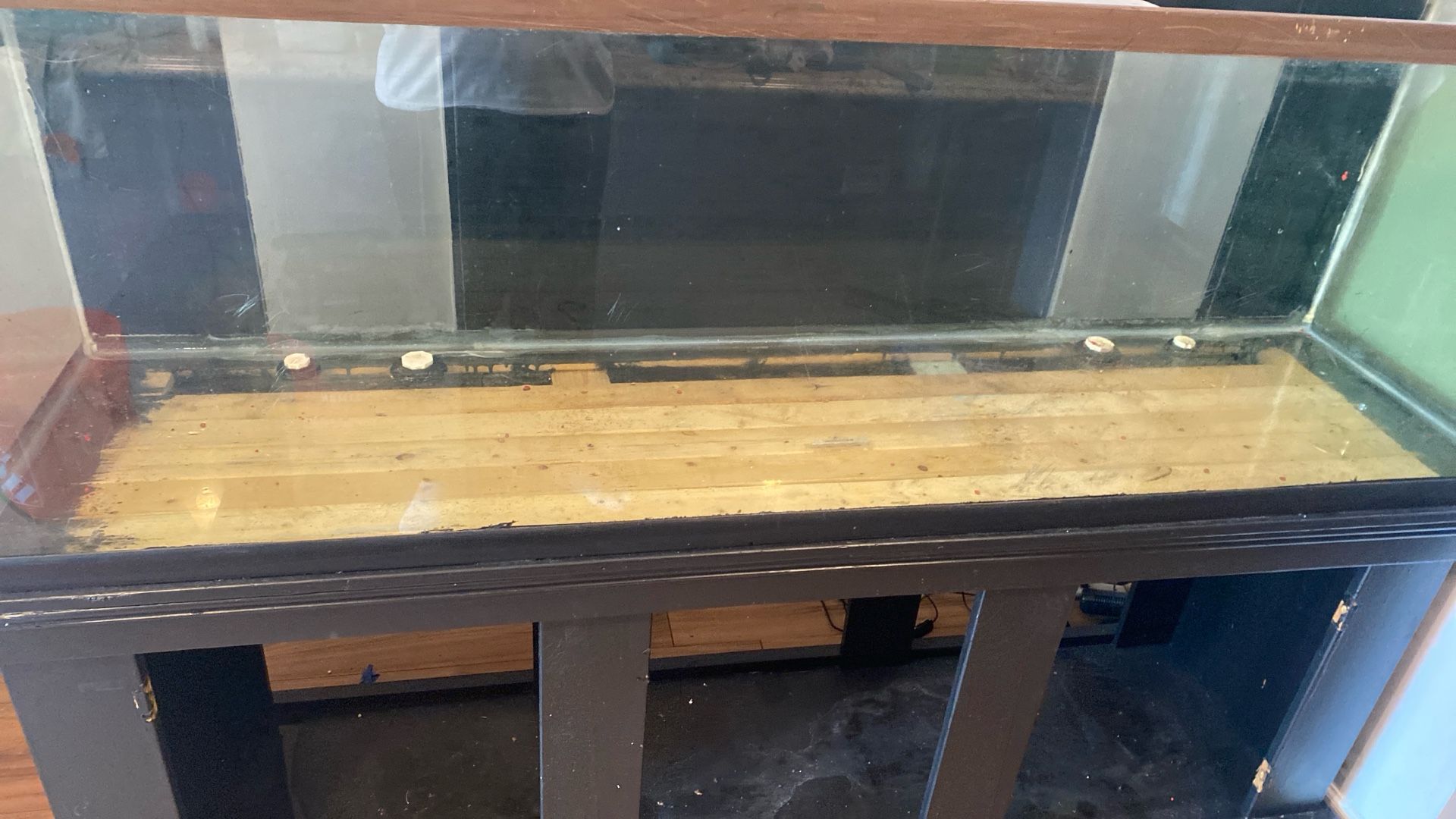 125 Gallon Fish Tank and Stand