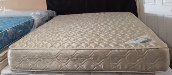 Queen Size Mattress (Colchón Queen Size)