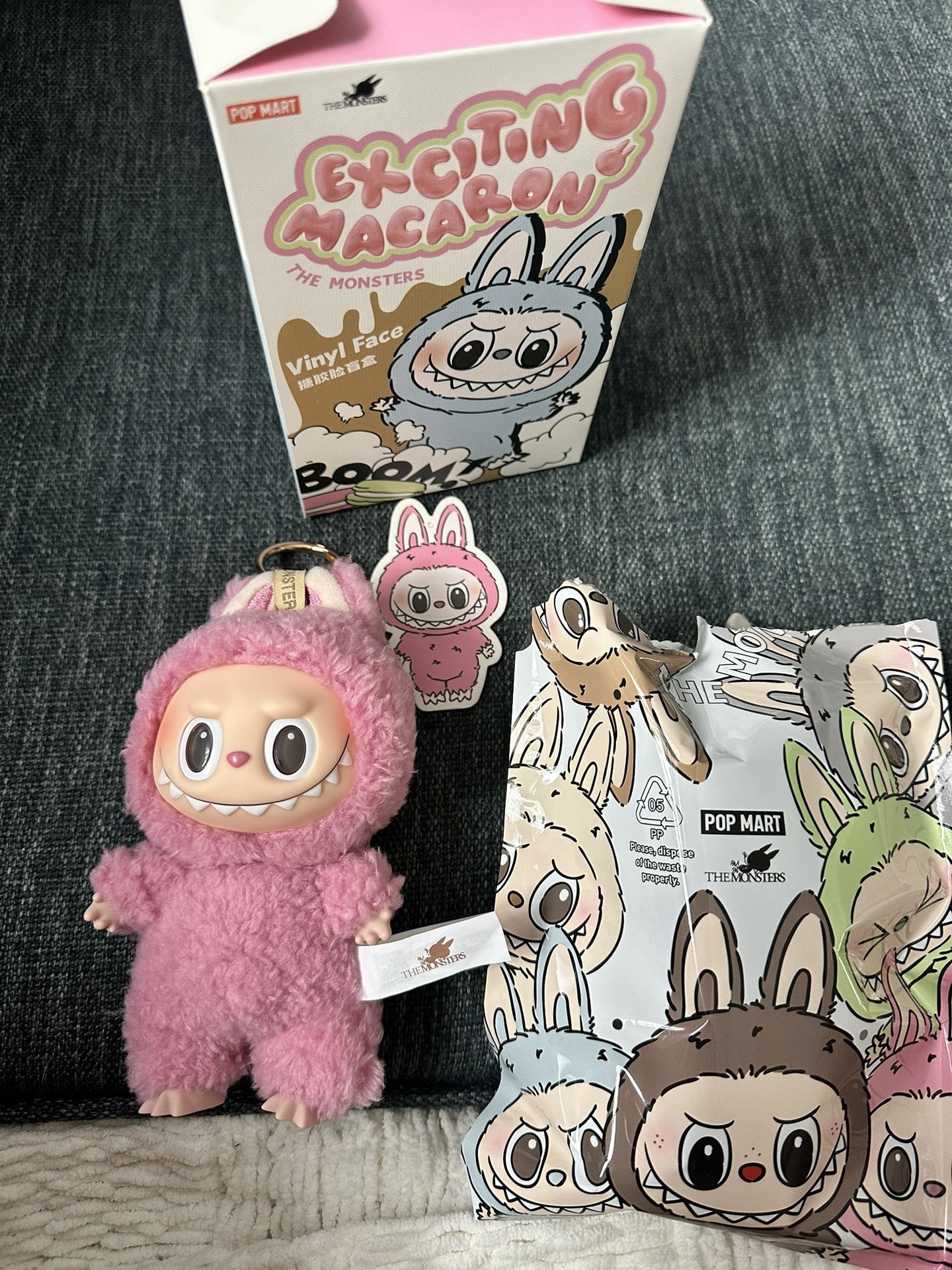 EXCITING MACARON LABUBU