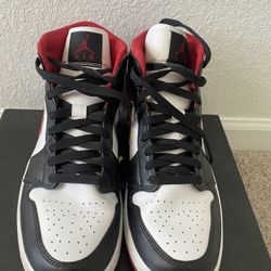 Jordan 1 Mid Gym Red - Black