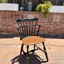 Ethan Allen Antique Maple  Chair / Set Of 4