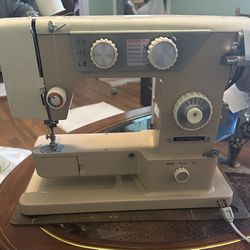 Antique 1960s Zigzag Sewing Machine