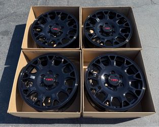 18” Toyota 4Runner TRD 25’-26’ Gloss Black Toyota Tacoma 2024+ TRD Wheels (4)