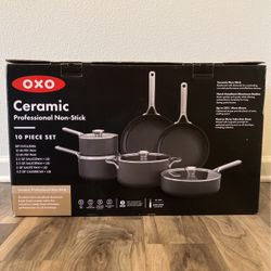 OXO 11-Piece Cookware Set