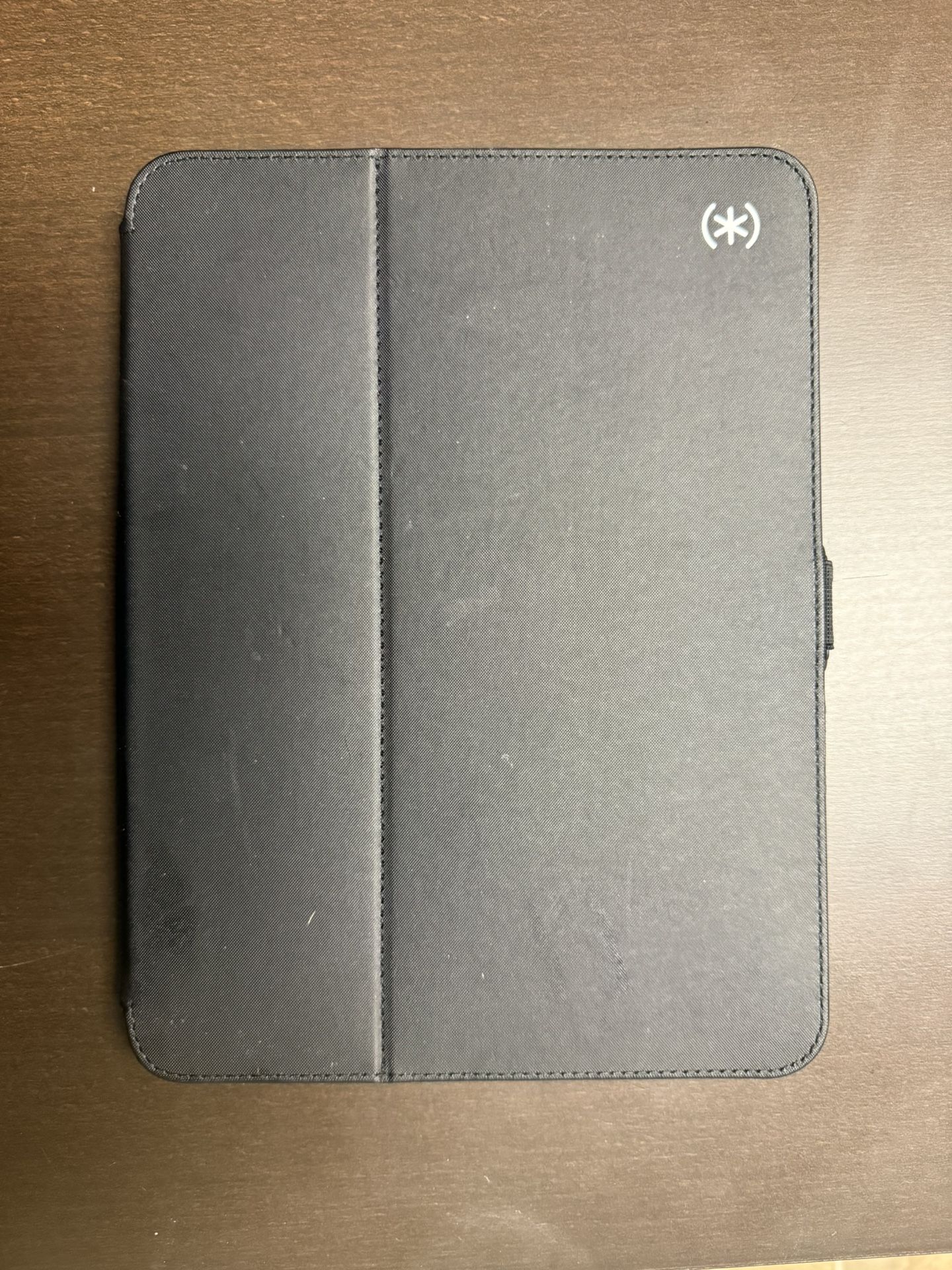 Speck iPad 11” Case