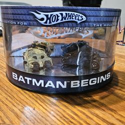 HotWheel 2005 Batman Begins 2 car Tumbler set