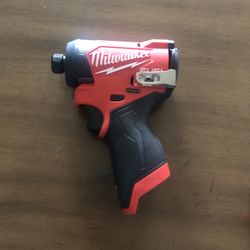 Milwaukee M12 Impact Driver New