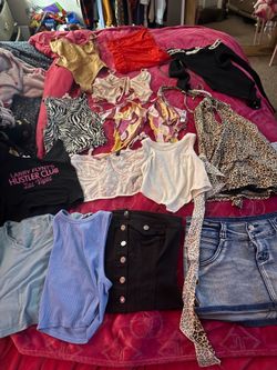 women’s clothes lot size small
