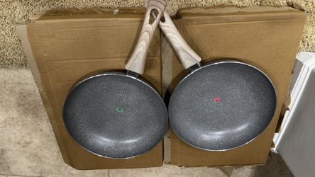 🍳 Non-Stick Frying Pans (Set of 2) – NEW