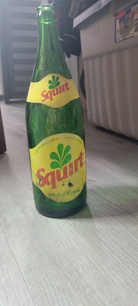 Vintage green glass bottle Squirt soda pop