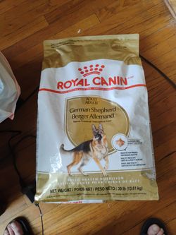 Royal Canin Breed Health Nutrition German Shepherd Adult Dry Dog Food, 30 lbs.