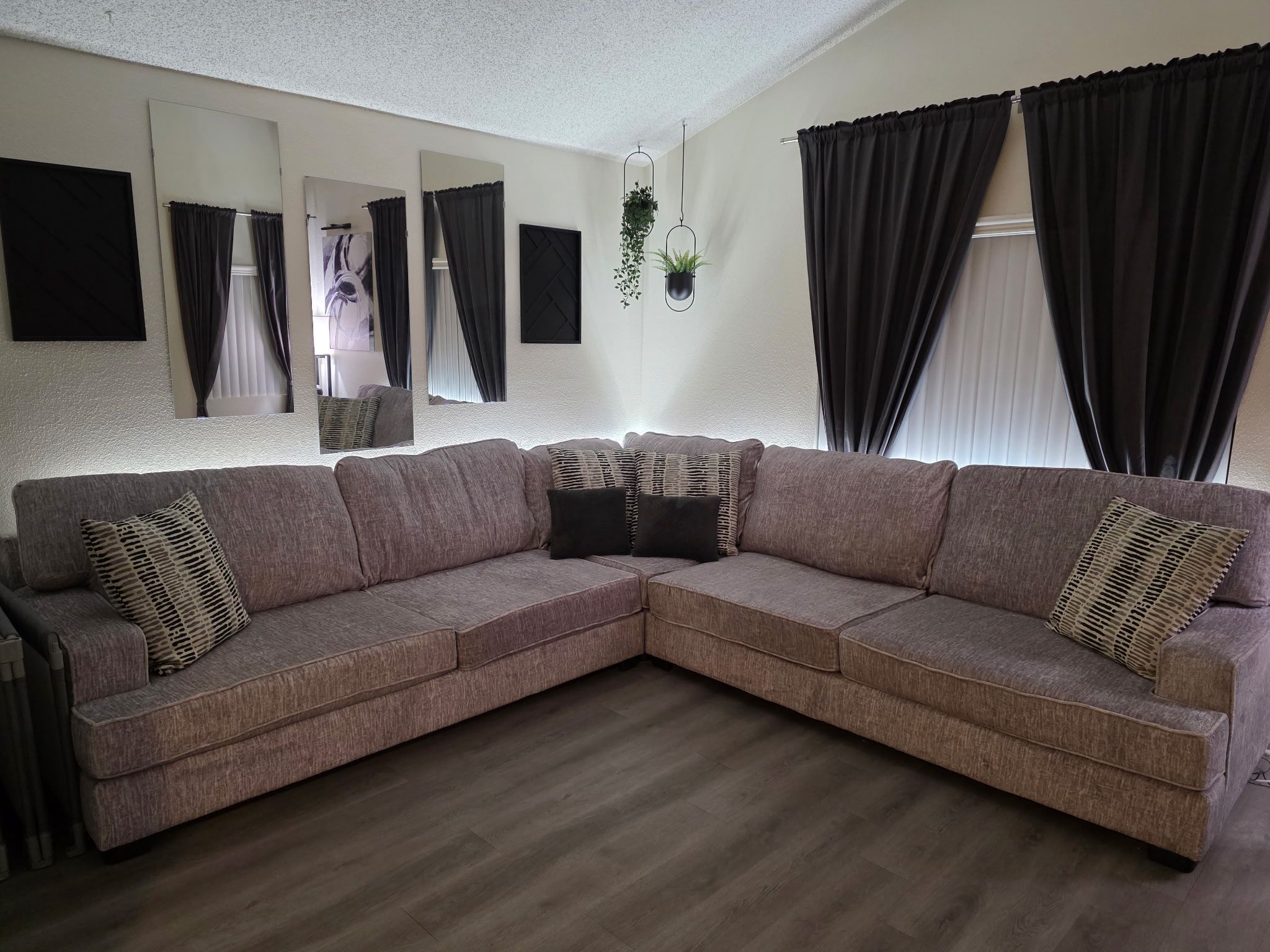 FULL SIZE Sectional Couch