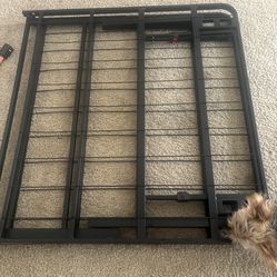 Foldable metal twin frame