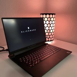 Alienware M15 R7