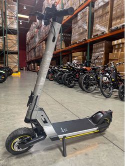 High-end electric scooter