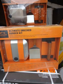 Traeger Ultimate Smashed Burger Kit 3-Piece Set