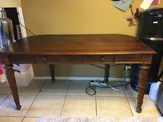 Antique style desk