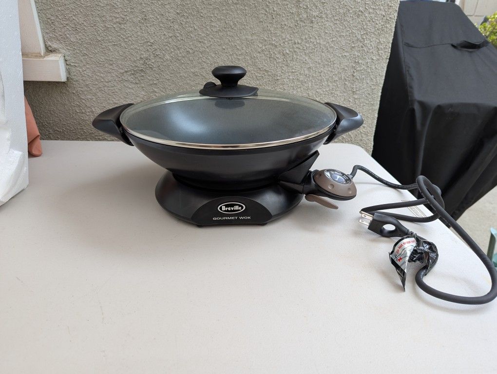 Breville Gourmet Wok 6 Quart Electric Non Stick