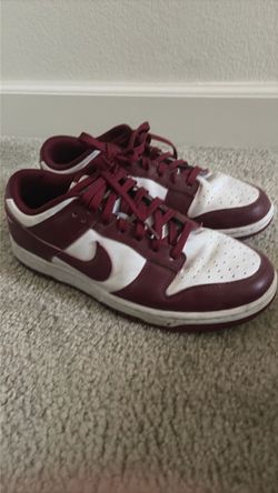 nike dunk maroon