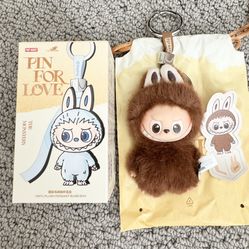 π©· POP MART Labubu THE MONSTERS PIN FOR LOVE Vinyl Plush Pendant β Letter L