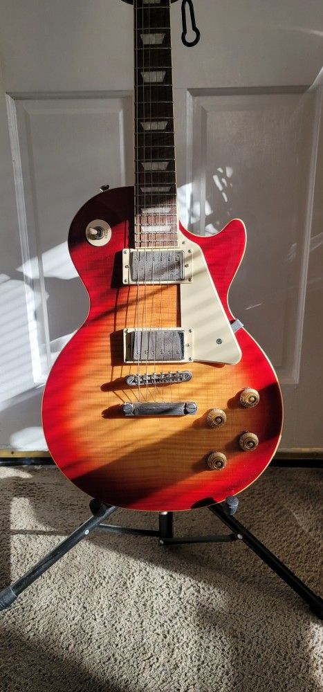 Les Paul Electric Guitar