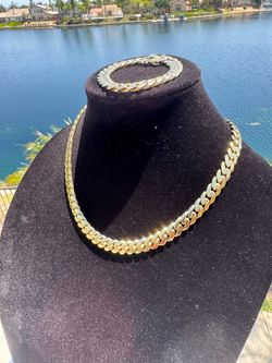 Cuban Link Necklace/Chain And Bracelet Set 8mm