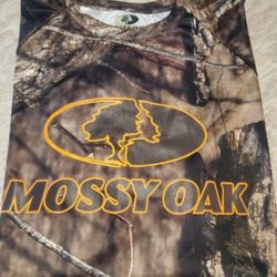 Men's Mossy Oak Short Sleeved Camo Shirt  - Size XL