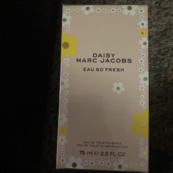 Marc Jacobs Daisy 